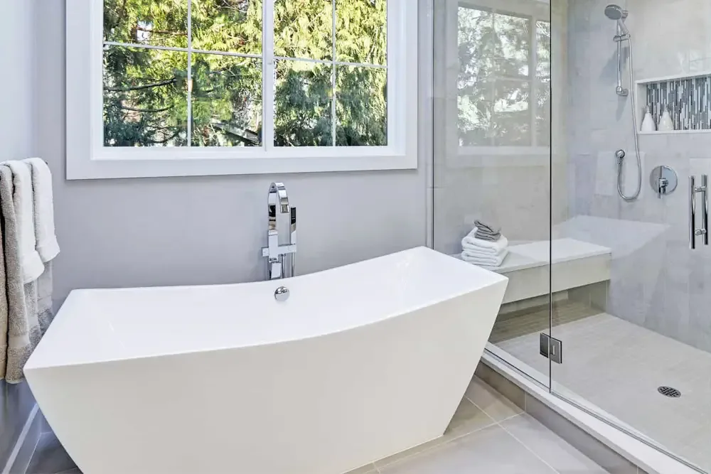 Walk-In Tub vs. Freestanding Tub: A Soaking Showdown